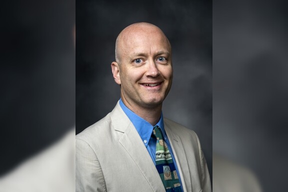 Image for Dr. Kent Gee Receives Top faculty Award